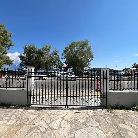 Aparthotel Aristotelis